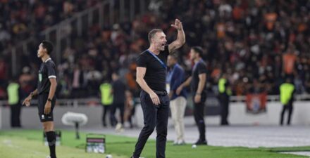 Kekalahan Telak Persija Jakarta, Thomas Doll Soroti Kesalahan Fatal di Lini Pertahanan