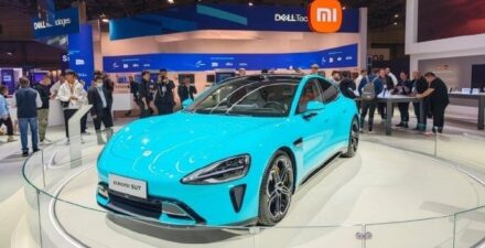 Xiaomi SU7 dipamerkan di Eropa.