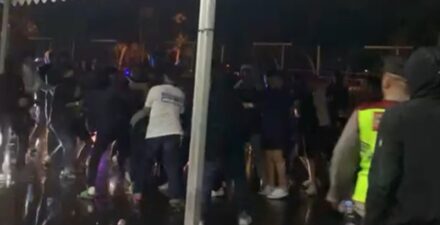 Insiden Ricuh saat Persib Bandung vs PSIS Semarang, Suporter Tandang vs Petugas Kepolisian