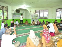 Salurkan Hibah 223 Juta untuk Panti Asuhan di Salimpaung, Gubernur Mahyeldi Ingatkan Pentingnya Pendidikan dan Makanan Bergizi bagi Anak Asuh