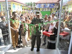 Gubernur Mahyeldi Buka Iven Budaya dan Resmikan Musala serta Hotel di SMK 1 Lubuk Sikaping