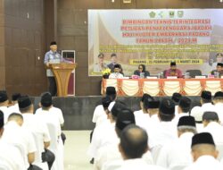 Bimtek PPIH dan PHD Embarkasi Padang, Gubernur Mahyeldi Berharap Petugas Haji Bimbing Jemaah Menuju Haji yang Mabrur
