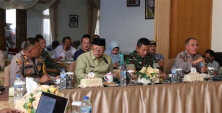 Bupati Agam Pimpin Rapat Evaluasi Erupsi Gunung Marapi, Masa Siaga Darurat Diperpanjang