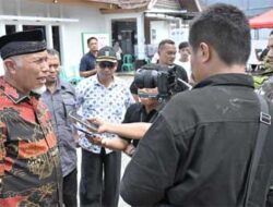 Usai Tunaikan Hak Pilih, Gubernur Mahyeldi dan Jajaran Forkopimda Sumbar Tinjau Pelaksanaan Pemilu di Sejumlah TPS