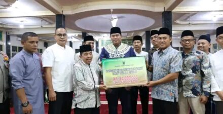 TSR Sumbar Dipimpin Kolonel Mulyadi Kunjungi Jama’ah Masjid Raya Kampung Baru Kota Pariaman
