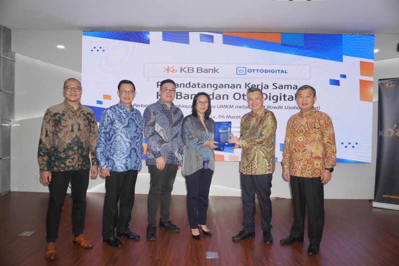 Kolaborasi KB Bank dan OttoDigital salurkan KUR dukung pertumbuhan UMKM.
