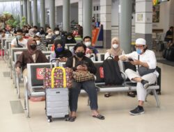 Penjualan Tiket Kereta Api Lebaran 2024 Mencapai 1.2 Juta, KAI Catat Rekor