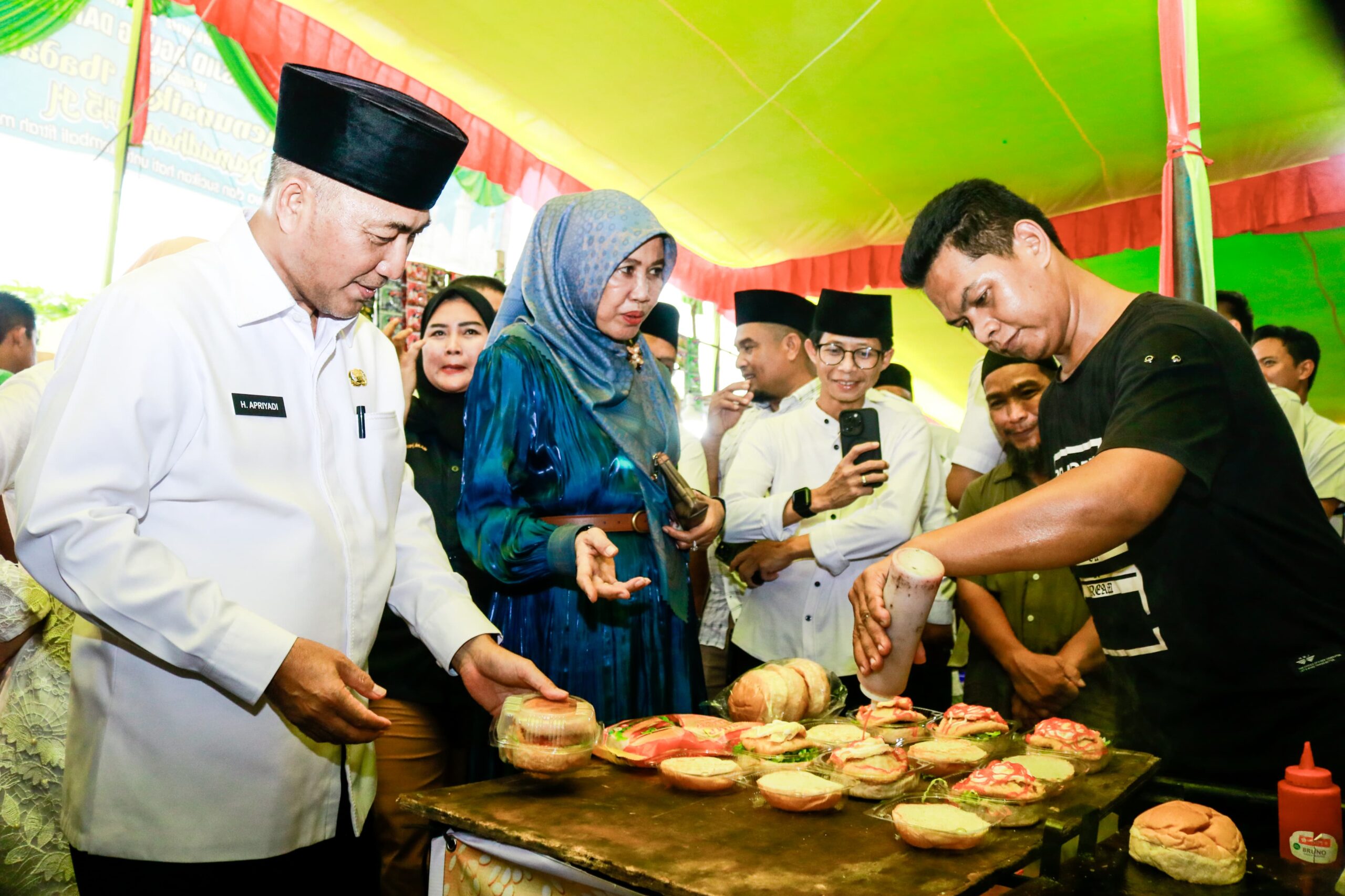 Pelaku UMKM di Kabupaten Musi Banyuasin (Muba) sangat bahagia di bulan puasa kali ini.