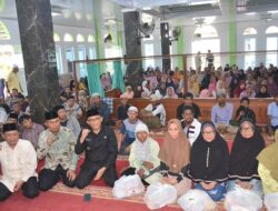 Baznas Kota Padang Bagikan Ribuan Paket Sembako untuk Bulan Ramadan