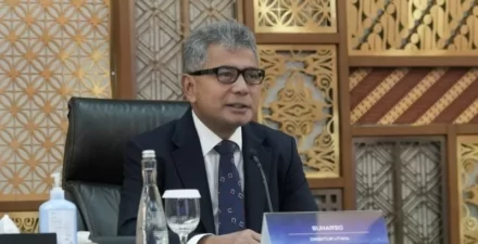 Dirut BRI Sunarso raih Best CEO of Communication di ajang BCOMSS 2024.
