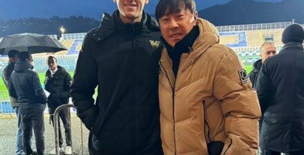 Jay Idzes dan Shin Tae-yong.