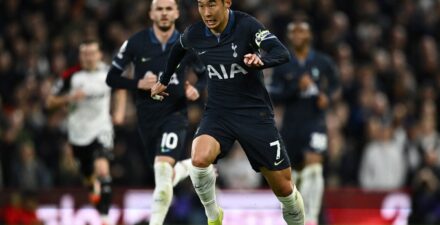 Para pemain Tottenham Hotspur kala berlaga.