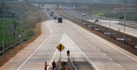 Pembangunan jalan tol gilimanuk-mengwi.
