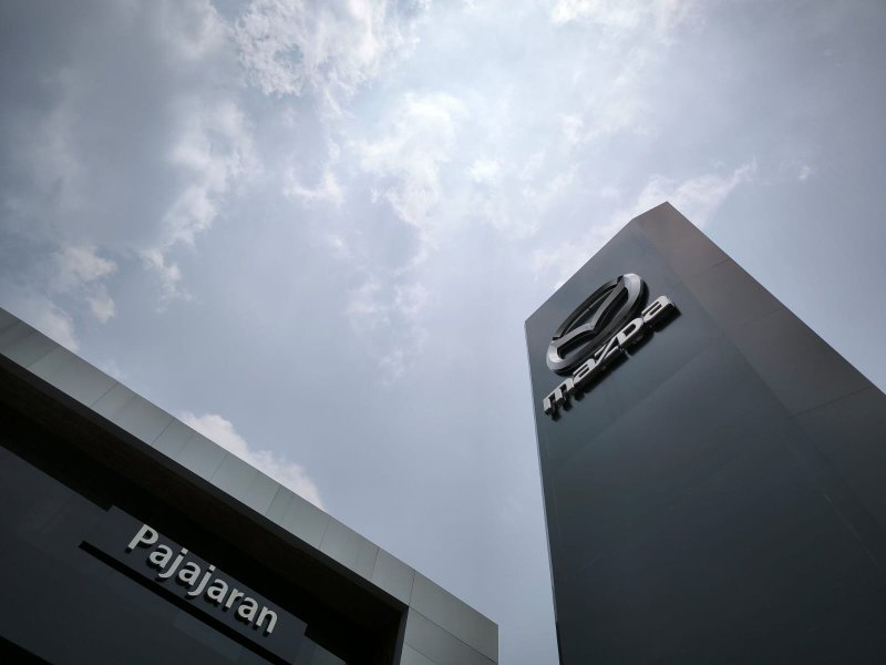 Mazda belum tertarik jualan mobil listrik di Indonesia.