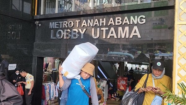 Pasar Tanah Abang Padat