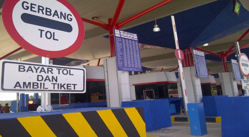 Mudik via jalan tol trans sumatera.