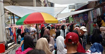 Ramenya Tanah Abang Jelang Ramadhan, Masyarakat Berburu Barang Murah