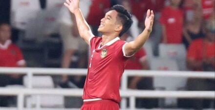 Rizky Ridho kala membela Timnas Indonesia.