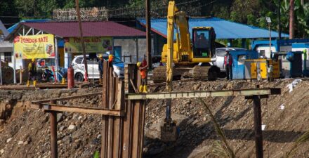 Koordinasi Intensif, Mahyeldi Dorong Penyelesaian Jalan Rusak di Sumbar
