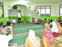 Salurkan Hibah 223 Juta untuk Panti Asuhan di Salimpaung, Gubernur Mahyeldi Ingatkan Pentingnya Pendidikan dan Makanan Bergizi bagi Anak Asuh