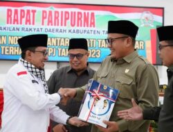 Rapat DPRD Tanah Datar mendengarkan&nbsp; Nota Pengantar LKPj Bupati Tahun 2023