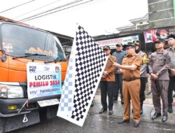 Pj Wako Jasman Lepas Secara Resmi Pendistribusian Logistik Pemilu 2024