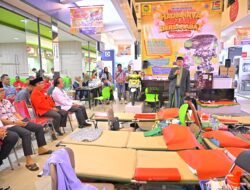 Gubernur Mahyeldi Motivasi Pendonor Darah dengan Dihadiahi Umrah