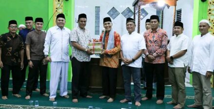 TSR Sumbar Diketuai Danrem 032/Wirabraja Rayen Obersyl Kunjungi Masjid Raya Air Santok
