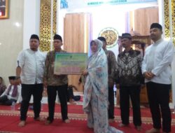 Ratusan Jemaah Padati Masjid Jami’ Padang Air Dingin.