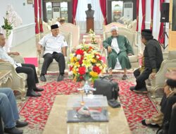 Terima Kunjungan Sejumlah Budayawan, Gubernur Mahyeldi Tampung Usulan Penundaan Ranperda Pemajuan Kebudayaan