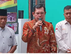 Walikota Sungai Penuh Ahmadi Zubir Kirim Bantuan ke Pesisir Selatan