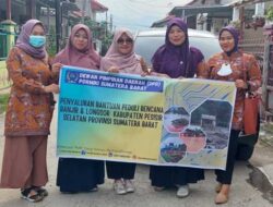 DPD PORMIKI Sumbar Serahkan Bantuan Korban Terdampak Banjir di Pessel