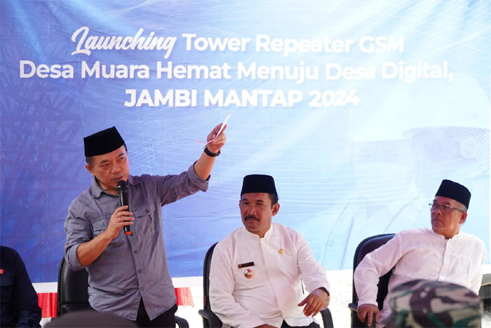 Gubernur jambi, Al Haris Louncing Repeater GSM Di Desa muara Hemat, Kerinci