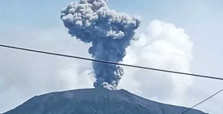 Gunung Marapi Erupsi Lagi, Warga Diimbau Tingkatkan Kewaspadaan