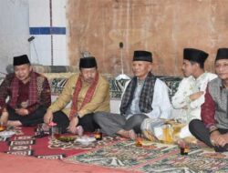 Saat Berbuka Puasa, Bupati Agam Disuguhkan Makanan Khas Daerah