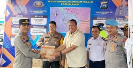 Sekdako Pariaman Bersama Kapolres AKBP Andreanaldo Andemi Tinjau Pos Pengaman Lebaran Berikan Bingkisan