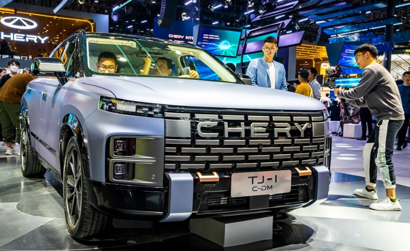 Mobil China mendominasi pasar di Rusia.