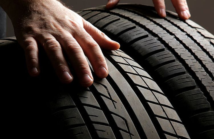 Rahasia Memilih Ban Mobil.
