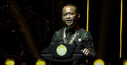 Menteri Bahlil Ungkap Alasan Cabut IUP.