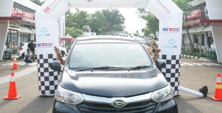 Ilustrasi pajak mobil daihatsu taruna.