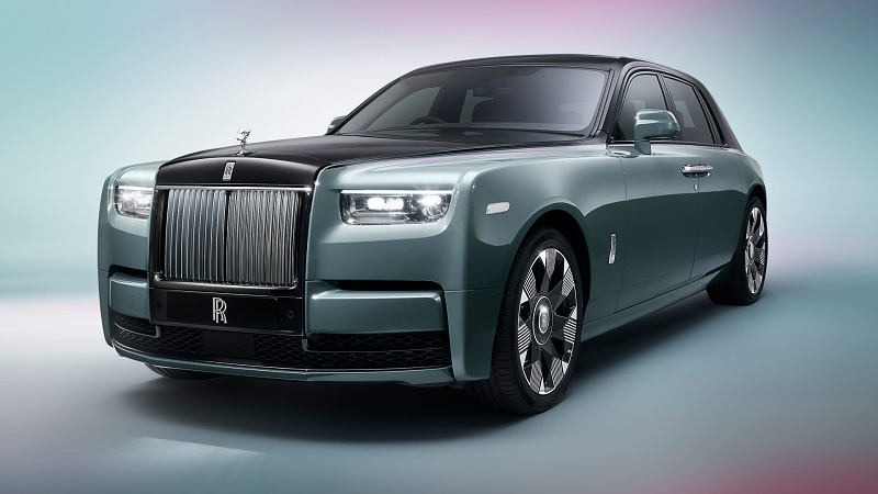 Ilustrasi harga mobil rolls royce.