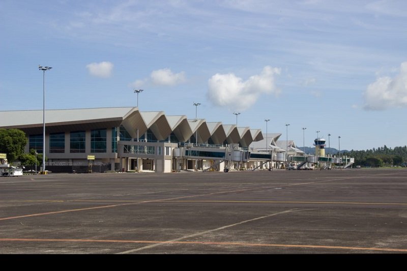 Bandara Sam Ratulangi Ditutup Sementara.