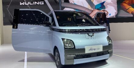 Menghitung Pajak dan Biaya Pemeliharaan Mobil Listrik Wuling Air EV