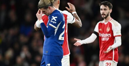 Laga Arsenal vs Chelsea di Liga Inggris 2023-2024.