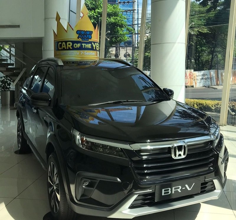 Berapa pajak mobil Honda BR-V?.
