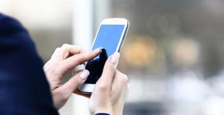 8 aplikasi penghasil uang 1 juta sehari.