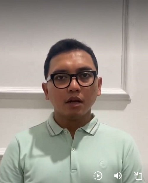 Pegawai Pertamina yang Parkir Tengah Jalan.