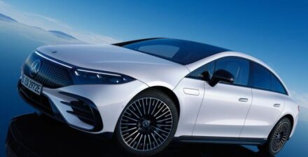 Mercedes-Benz EQS Alami Depresiasi Besar di Pasar Mobil Listrik Bekas