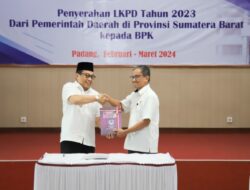 Pj Wako Jasman Serahkan LKPD Tahun 2023 Kepada BPK RI