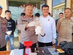 Polisi Ringkus Dua Pengedar Narkoba Beserta Barang Bukti Seberat 3,5 Ons